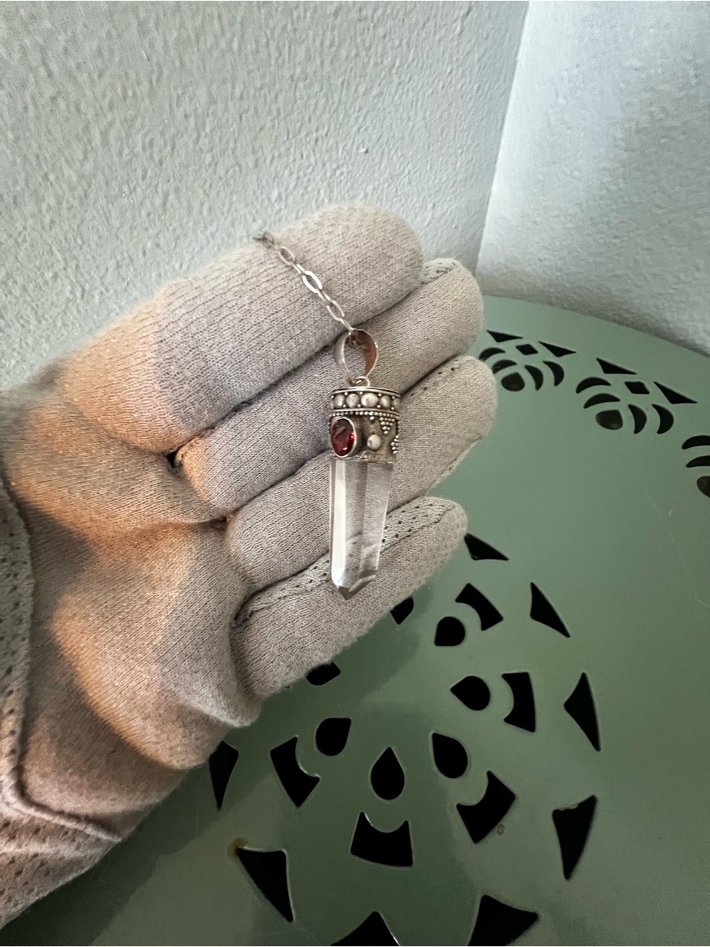Quartz Point in decorative Sterling Silver Pendant with garnet And Silver Chain